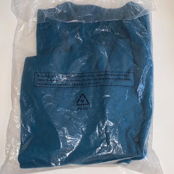 P Med LL Bean Cashmere NWT Deep Tidal T Petite Medium Sweater Long Sleeved - Picture 3 of 5